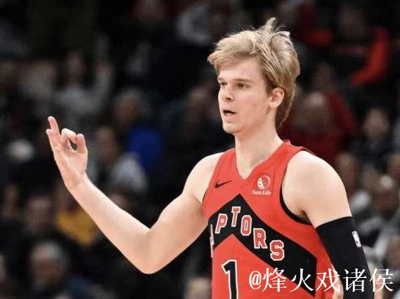 队记:猛龙侧翼过剩,可能交易的球员包括阿巴基和迪克 队记:猛龙侧翼过剩,可能交易的球员包括阿巴基和迪克