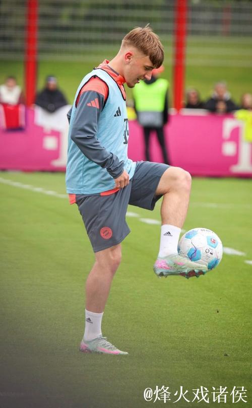 伦纳特-卡尔:我一直在努力加强右脚,今天算是 伦纳特-卡尔:我一直在努力加强右脚,今天算是