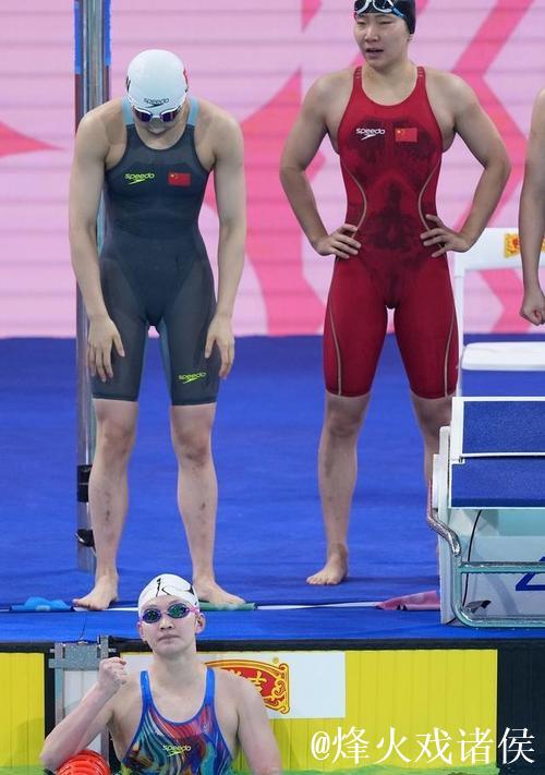 河北队勇夺全运会女子4x200米自由泳接力金牌