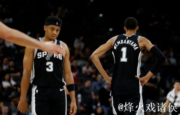 詹姆斯休战浓眉砍30+11 湖人狂胜开拓者终结3连败 詹姆斯休战浓眉砍30+11 湖人狂胜开拓者终结3连败