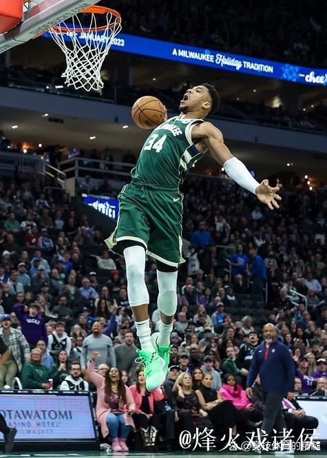 字母哥41+9+8率雄鹿力克公牛 骑士大胜鹈鹕 字母哥41+9+8率雄鹿力克公牛 骑士大胜鹈鹕